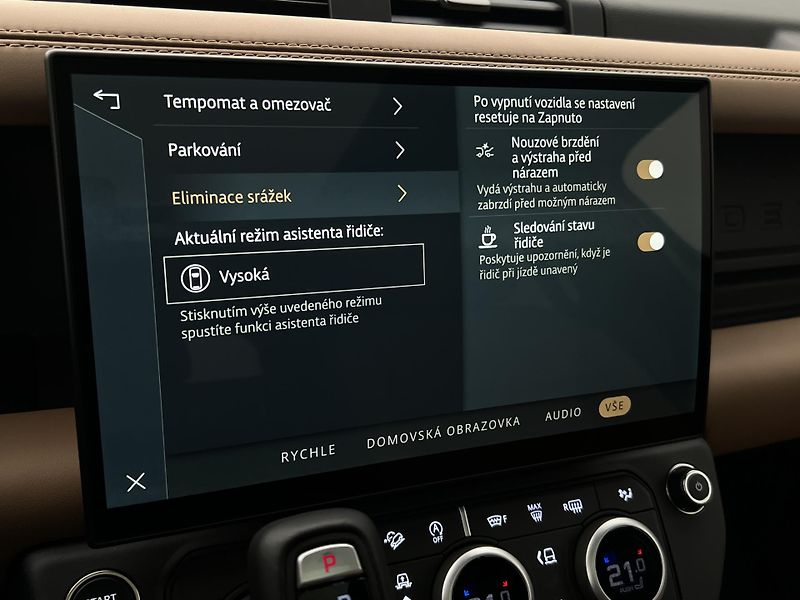 Land Rover Defender 110 D350 X-DYNAMIC HSE Aut.  - fotka 43 z 51