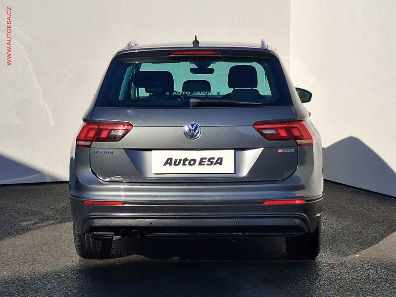 Volkswagen Tiguan (2019) 2.0TDi 4x4, ČR, DSG, LED - fotka 5 z 21