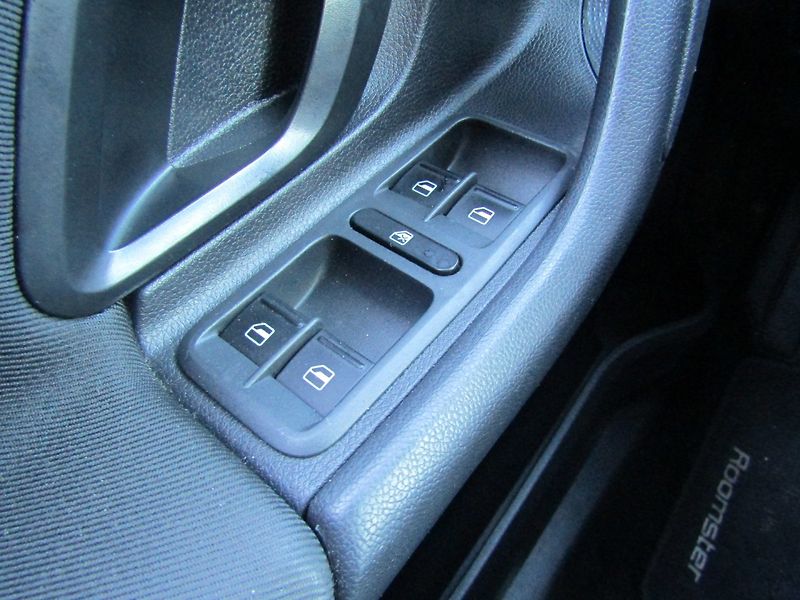Škoda Roomster (2014) 1.2 TSI 63kW  ROZVODY + SERVIS - fotka 29 z 38
