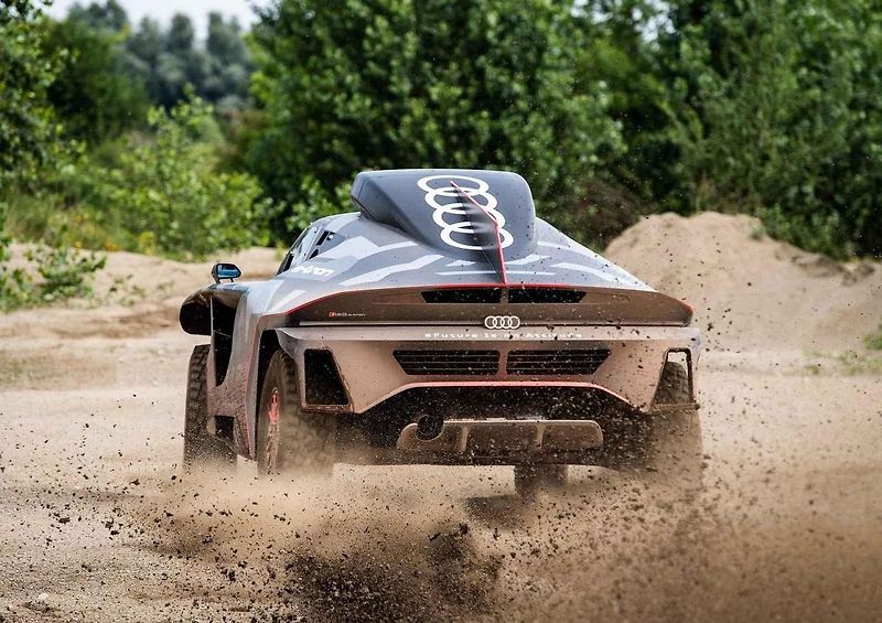 Audi RS Q e-tron Dakar Rally