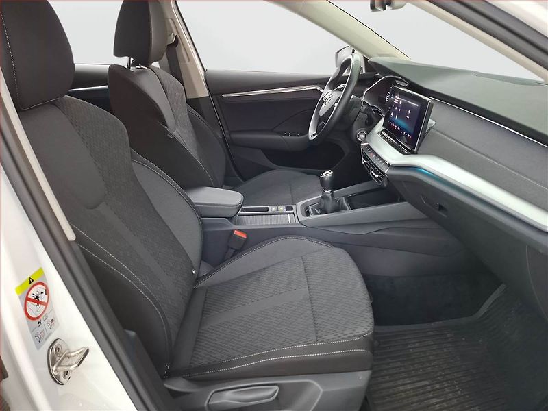 Škoda Octavia (2022) Style 1.0 TSI, ČR,1.maj - fotka 9 z 18
