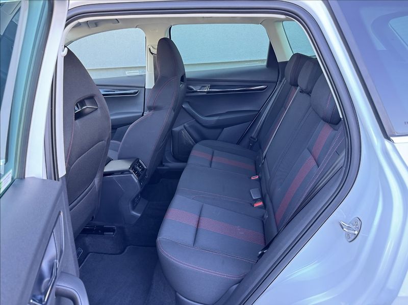 Škoda Karoq 1,5 TSI STYLE DPH 1maj původČR - fotka 19 z 50