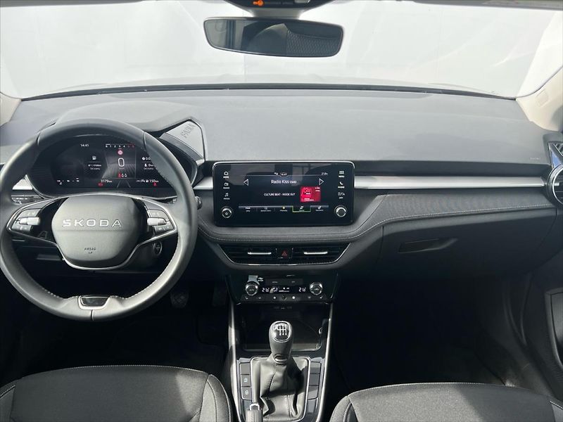 Škoda Fabia 1,0 TSi 85kW TOP SELECTION  IV - fotka 5 z 24