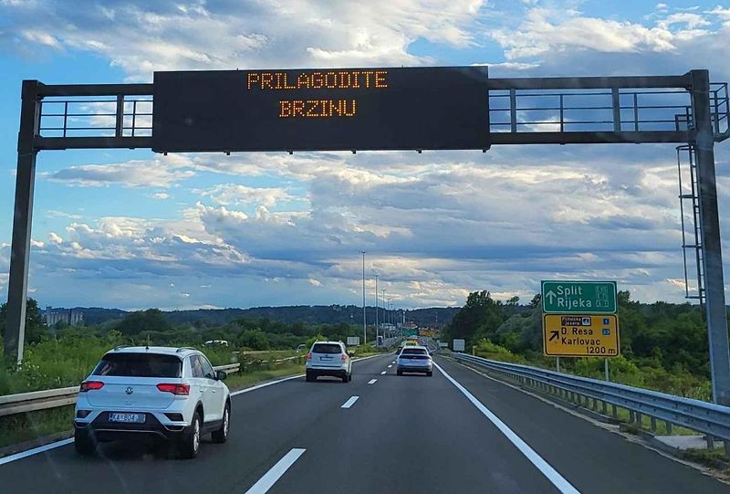 Na Jadran obytňákem. Reportéři Deníku vyrazili takto k moři do Chorvatska poprvé. A hned 1 200 kilometrů z Hradce Králově do Omiše v Dalmácii.
