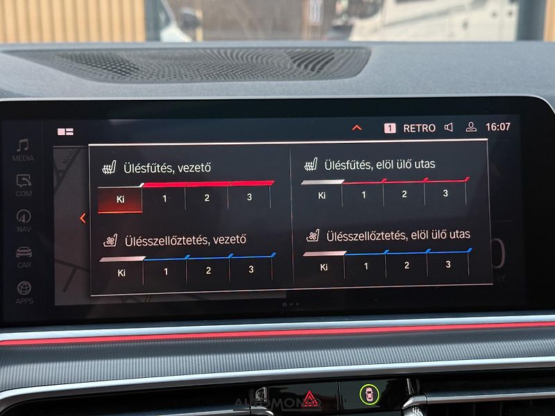 BMW X5 (2019) xDrive30d Panorama, Ambient - fotka 24 z 27