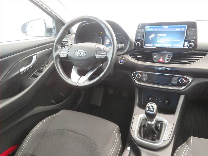 Hyundai i30 (2018) 1.6 CRDi, Serv.kniha, Navi - fotka 7 z 18