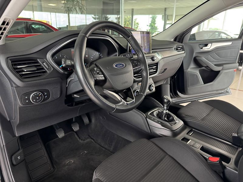 Ford Focus 1,0EB 92kW*Titanium*Navi*Kamer - fotka 11 z 35