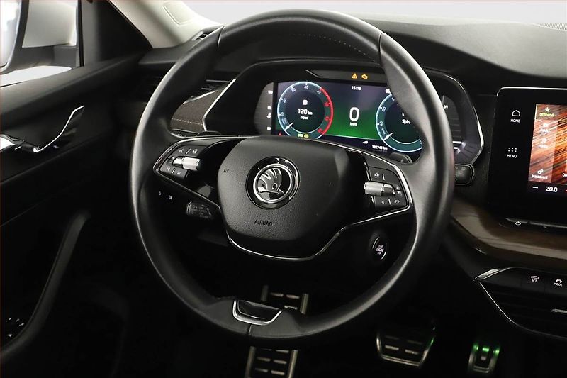 Škoda Octavia (2023) Scout 2.0 TDI - fotka 8 z 17