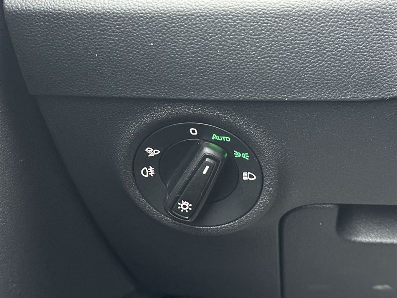 Škoda Karoq (2025) 2.0 TDI 4x4 DSG Sportline - fotka 16 z 33