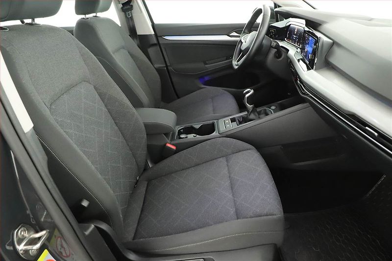 Volkswagen Golf (2021) 2.0 TDI, Navi, Tempomat - fotka 7 z 20