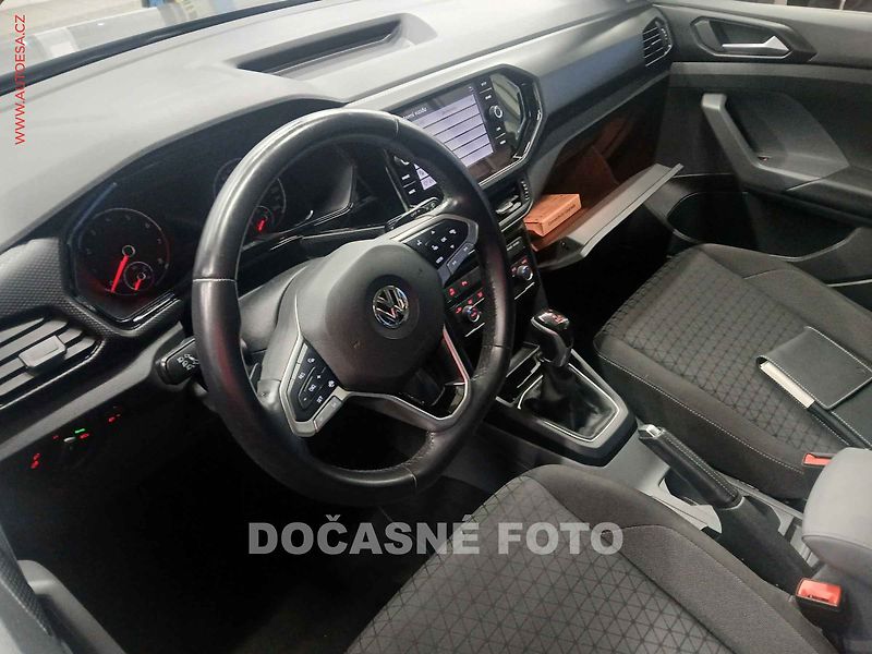 Volkswagen T-Cross (2019) 1.0TSI, 1.maj,ČR, AT, autoAC - fotka 3 z 3