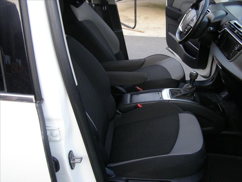 Citroën C4 Picasso 1,6   1 Majitel po STK 2x AL k - fotka 28 z 48