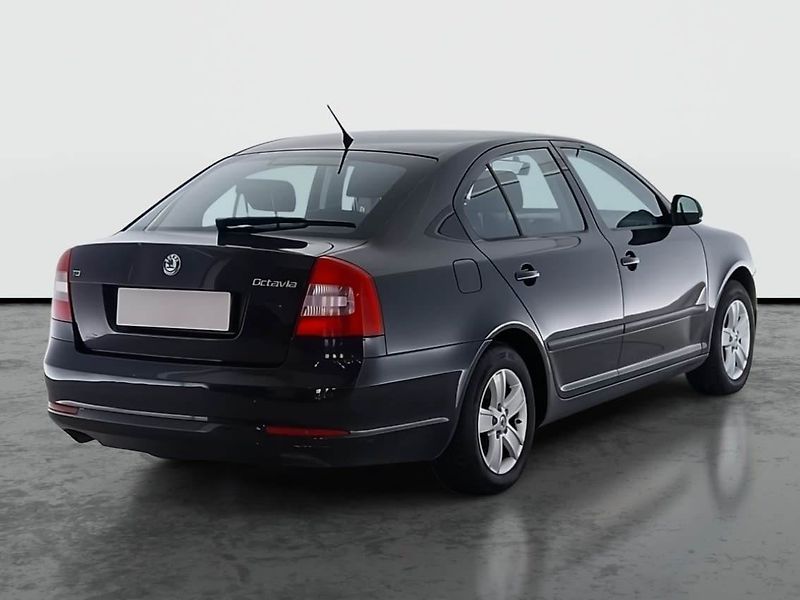 Škoda Octavia (2012) Ambition 2.0 TDI, Tempomat - fotka 5 z 15