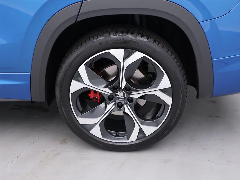 Škoda Kodiaq 2,0 TSI DSG 4x4 RS DPH - fotka 27 z 34