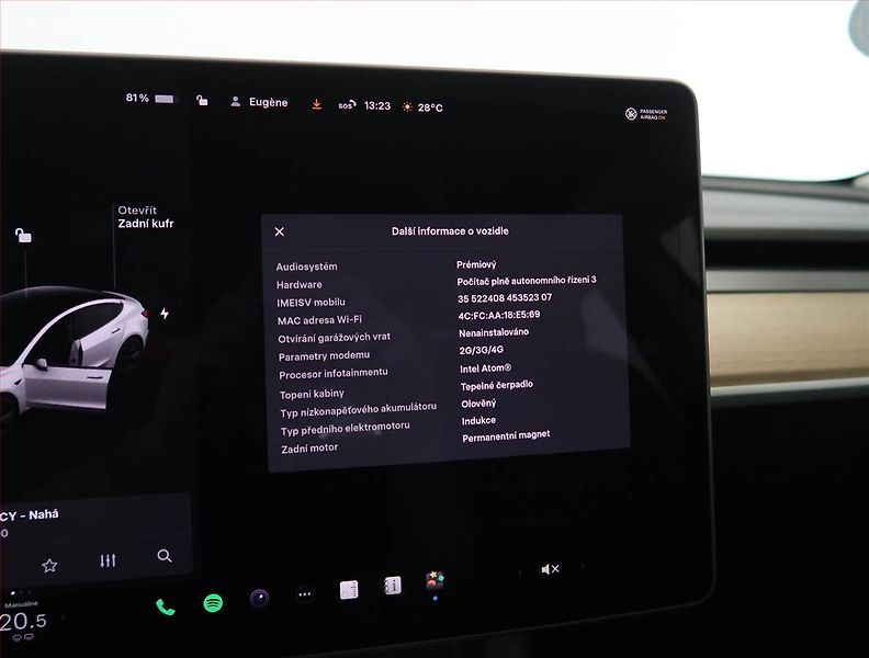 Tesla Model 3 (2021) Long Range 4WD 79kWh, SoH 81% - fotka 27 z 33