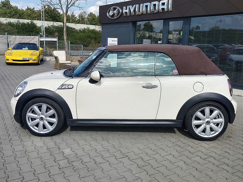 Mini Cooper S 1.6 Turbo/128kW - fotka 15 z 32
