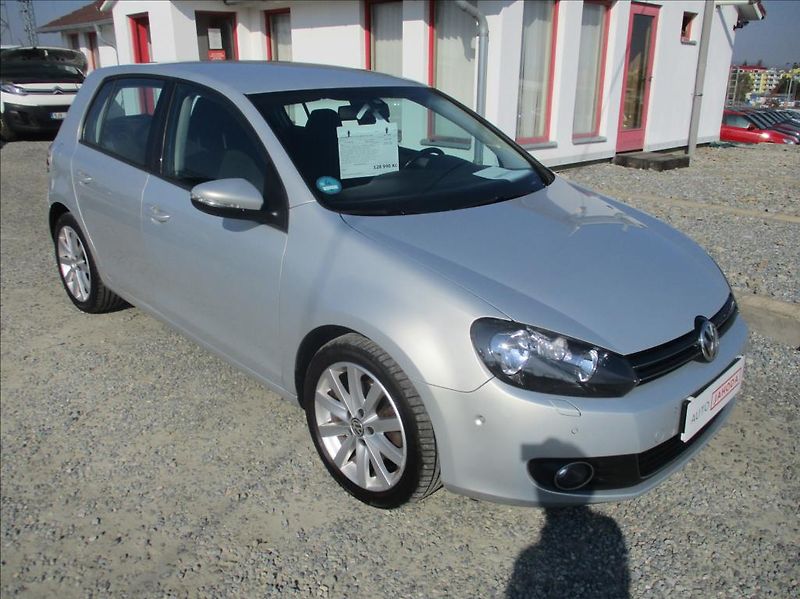 Volkswagen Golf 1,4 TSI, Highline, aut. klima, - fotografie inzerátu