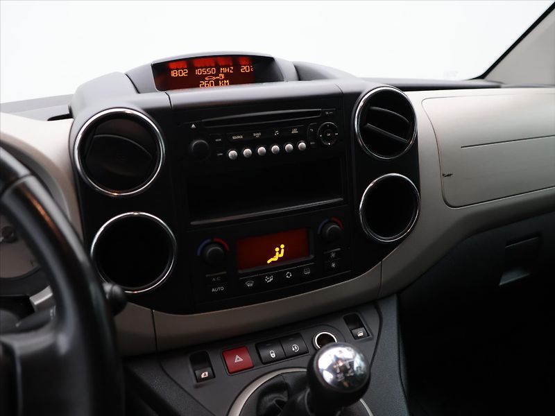 Citroën Berlingo 1,6 VTi 88kW Multispace CZ - fotka 21 z 32