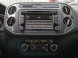 Volkswagen Tiguan 1,4 TSi, ČR, 1.maj, serv.kn. - náhled 21