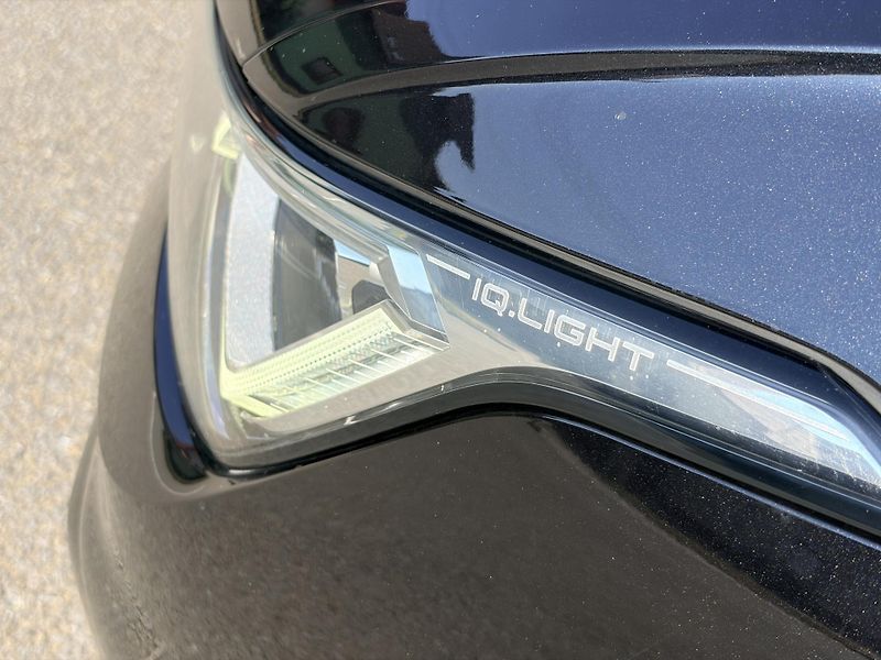 Volkswagen Tiguan 1.5TSI DSG MATRIX REZERVACE - fotka 6 z 58