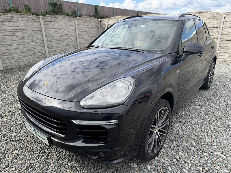Porsche Cayenne 3.0TDI V6 265PS 4x4 GTS PAKET! - fotka 7 z 159