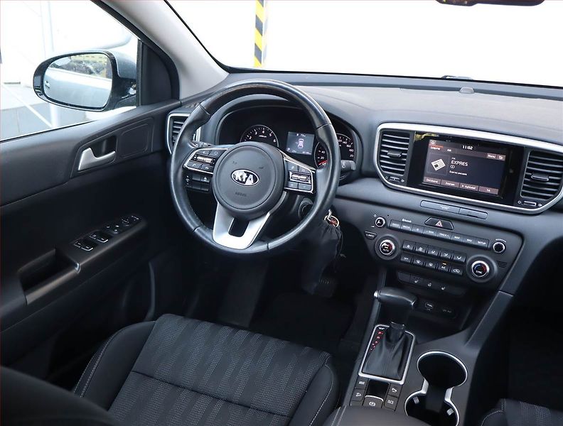 Kia Sportage (2020) 1.6 T-GDI, Automat, Serv.kniha - fotka 7 z 24