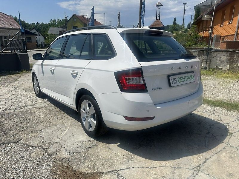 Škoda Fabia 1.0 TSI 70kW Ambition Combi - fotka 6 z 23