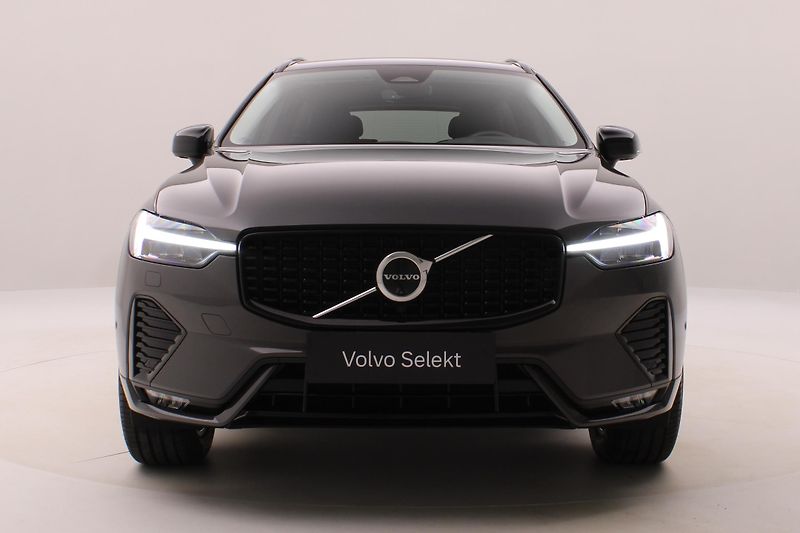 Volvo XC60 B5 AWD DARK PLUS AUT - fotka 16 z 53