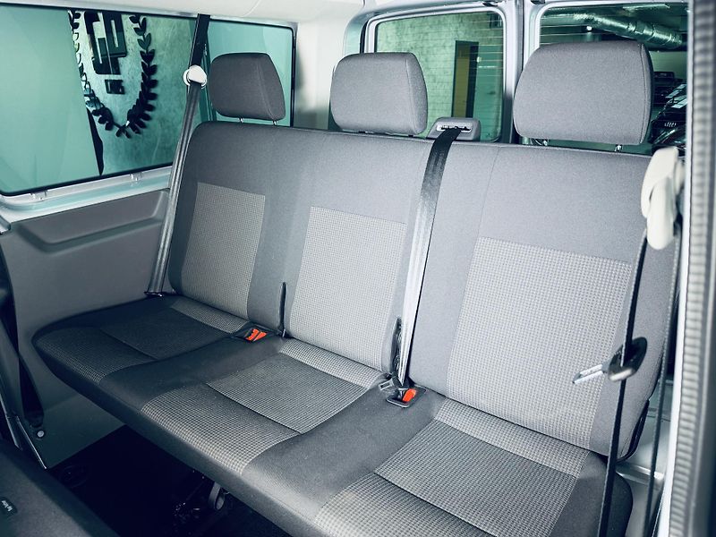 Volkswagen Transporter (2023) 6.1*BULLI*LONG*DSG*TDI - fotka 33 z 37