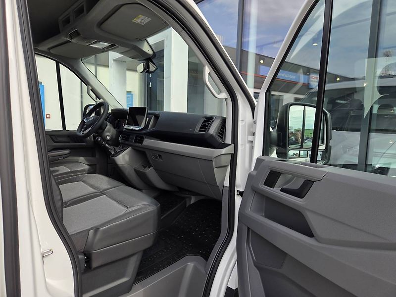 Volkswagen Crafter 35 L4 2.0 TDi 130 kW valník 7m - fotka 29 z 31