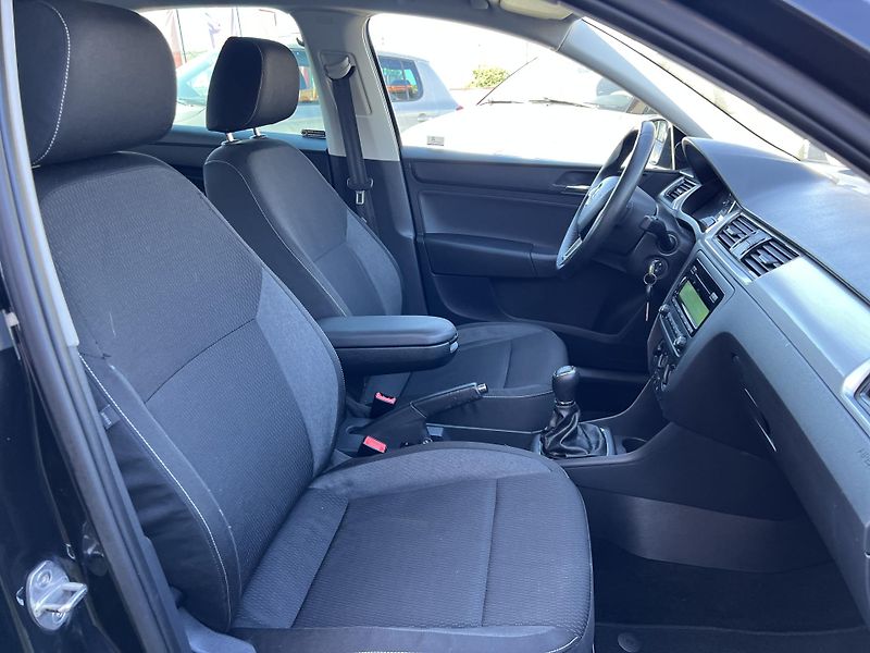 Škoda Rapid 1.2TSi 63kw PŮVOD ČR KLIMA ALU - fotka 29 z 37