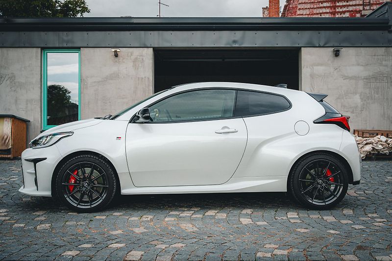 Toyota Yaris (2021) GR PERFORMANCE 4x4 1 MAJITEL  - fotka 6 z 59