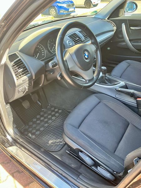 BMW Řada 1 (2006) - fotka 16 z 27