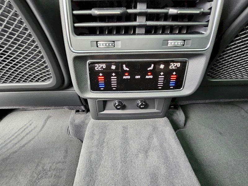 Audi Q8 (2026) SUV 50 TDI quattro - fotka 25 z 30
