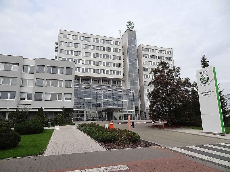 Škoda vyplácí odměny.