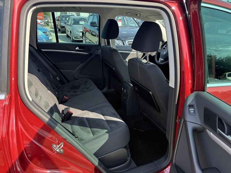 Volkswagen Tiguan 1.4 TSI SPORT & STYLE 92KW - fotka 11 z 13