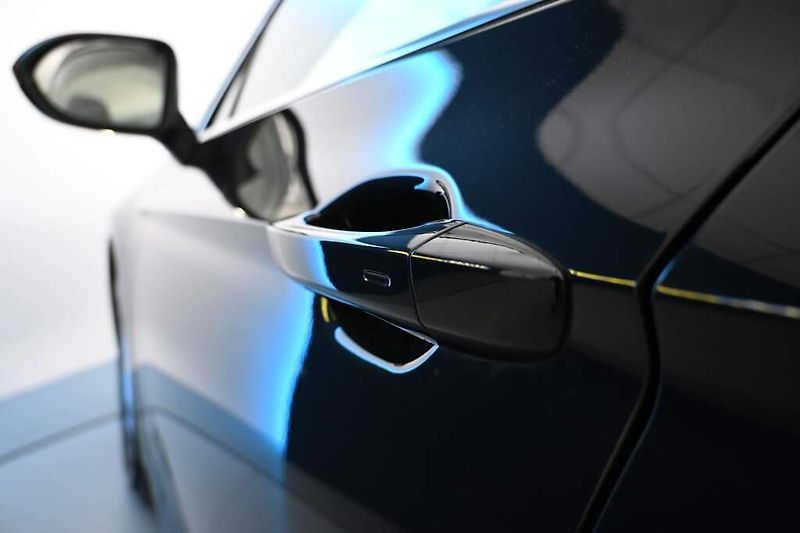 Volkswagen Passat (2023) 2.0 DSG Matrix LED ACC VIRTUAL - fotka 28 z 35