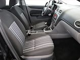 Ford Focus (2010) 1.6 16V, nová STK - náhled 7