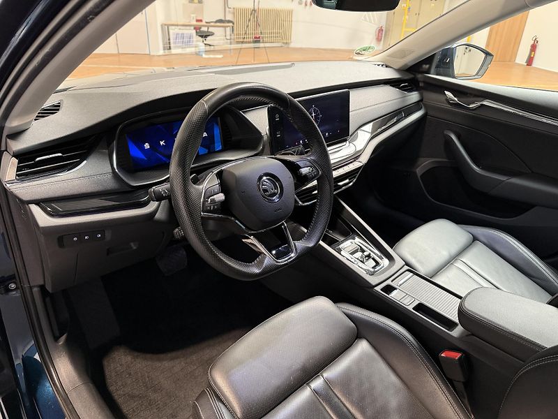 Škoda Octavia 2.0 TDI 110kW DSG Style Combi - fotka 5 z 14