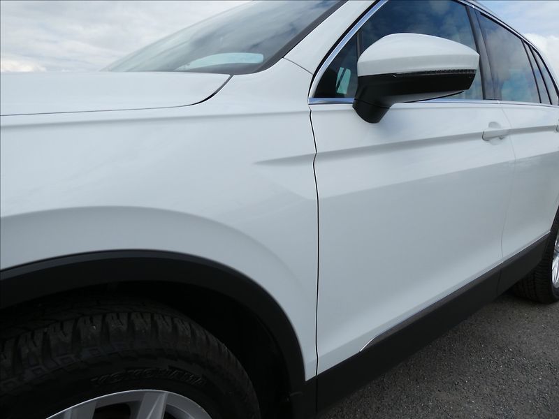 Volkswagen Tiguan 2,0 TSi 140kW DSG 4Motion,weba - fotka 15 z 52