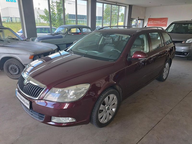 Škoda Octavia (2010) 1,6TDI,77KW,DSG,ALU,NAVI - fotka 4 z 29
