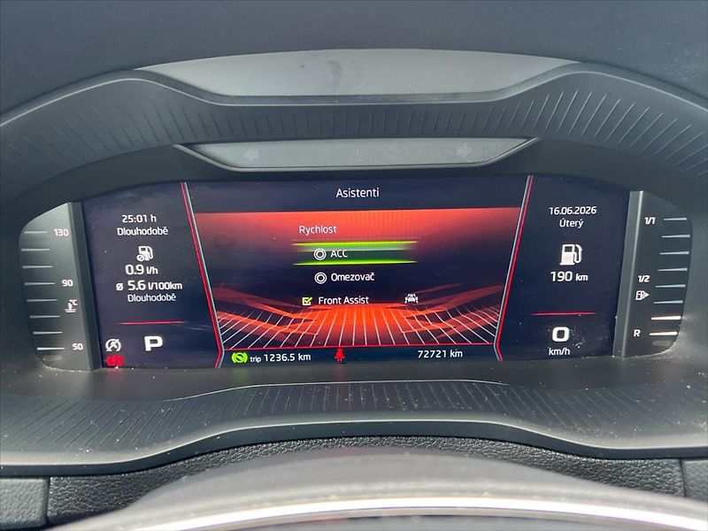 Škoda Karoq 1,5 TSi 110kW 7DSG SPORTLINE - fotka 16 z 27