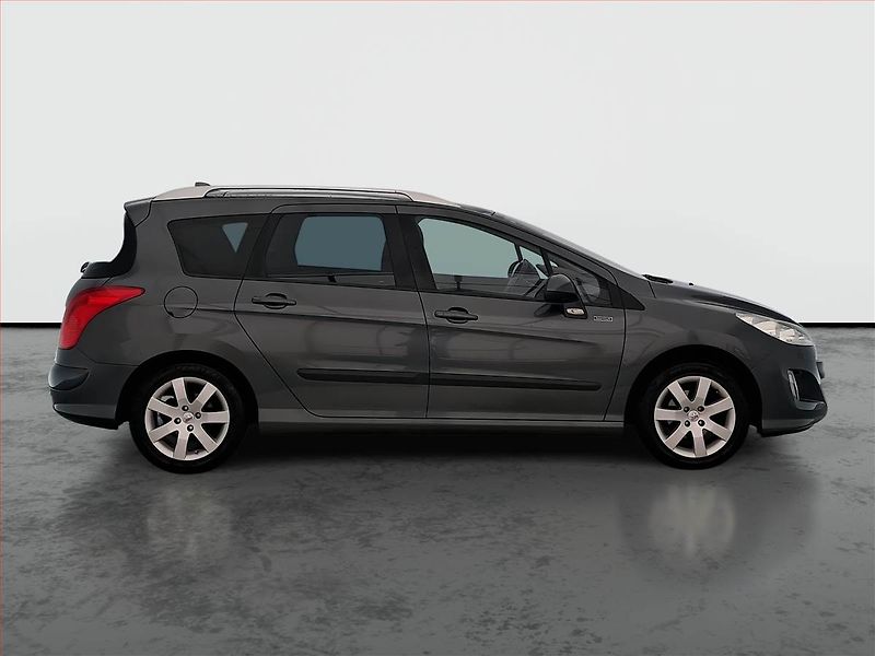 Peugeot 308 (2010) 1.6 VTi, po STK, jezdí výborně - fotka 6 z 19