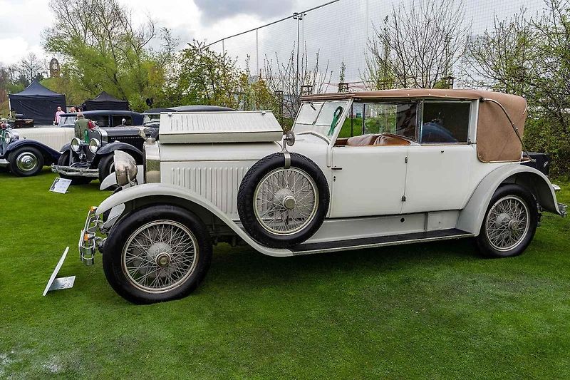 Z výstavy Automobilové klenoty.