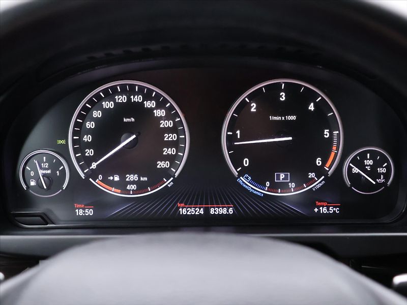 BMW X6 3,0 40d 230kW xD Aut. CZ LED - fotka 20 z 38