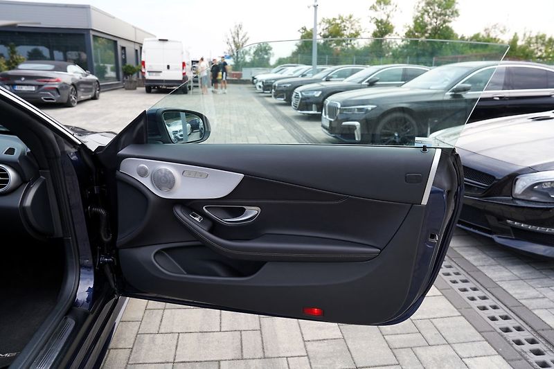 Mercedes-Benz Třídy C C 220d cabrio 4Matic AMG/210PS - fotka 24 z 44