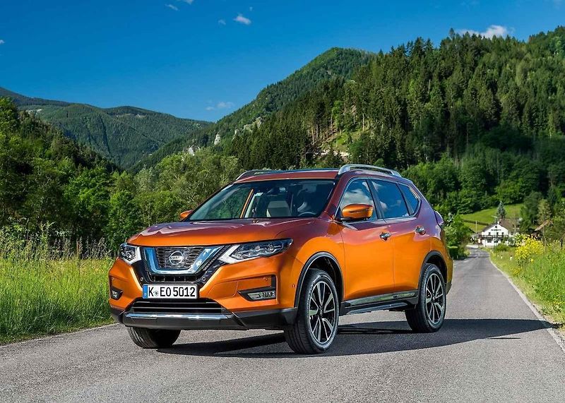 Výhodně koupíte třeba Dacii Duster, která na podzim plošně zlevnila o 15 tisíc korun.