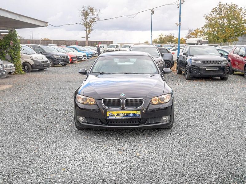 BMW Řada 3 (2009) 320I 125KW man – PĚKNÝ - fotka 2 z 42