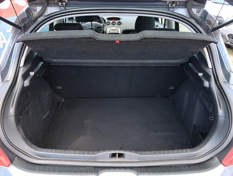 Peugeot 308 (2008) 1.6 HDi, po STK, v provozu - fotka 13 z 17