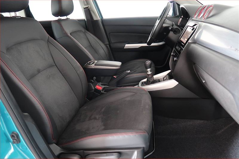 Suzuki Vitara (2017) 1.4 BoosterJet, 4X4 - fotka 9 z 19